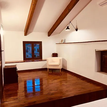 Hébergement de vacances Revolcona La Adrada